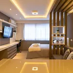 Luxuoso Apto Batel Em Frente Ao Shopping Curitiba - Piscina, Sauna e Academia