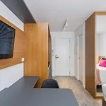 Housi Brickell One - Hbo0402