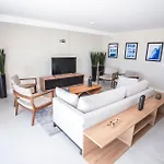 Studio Para Familias Alegres - All1511