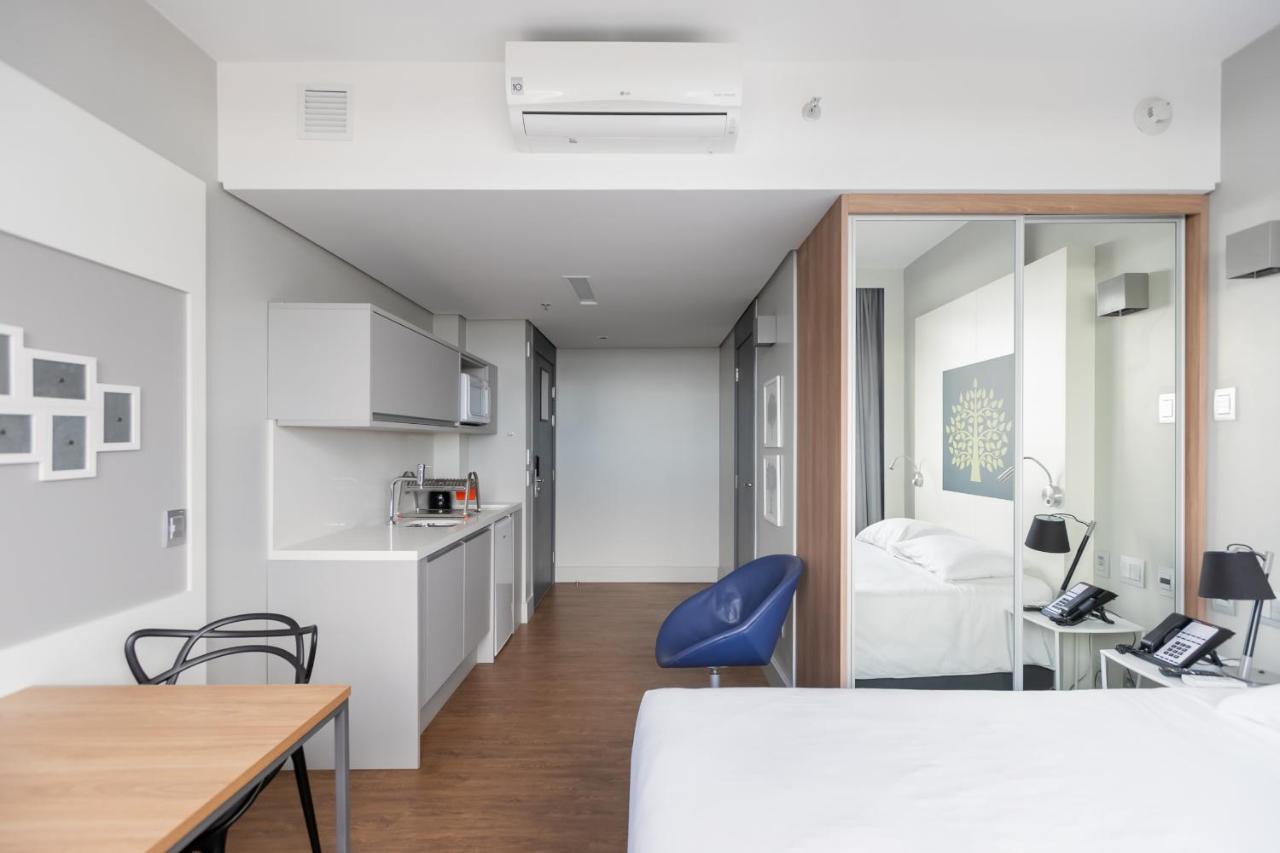 Studio Premium Batel - Hsb010 Apartment *