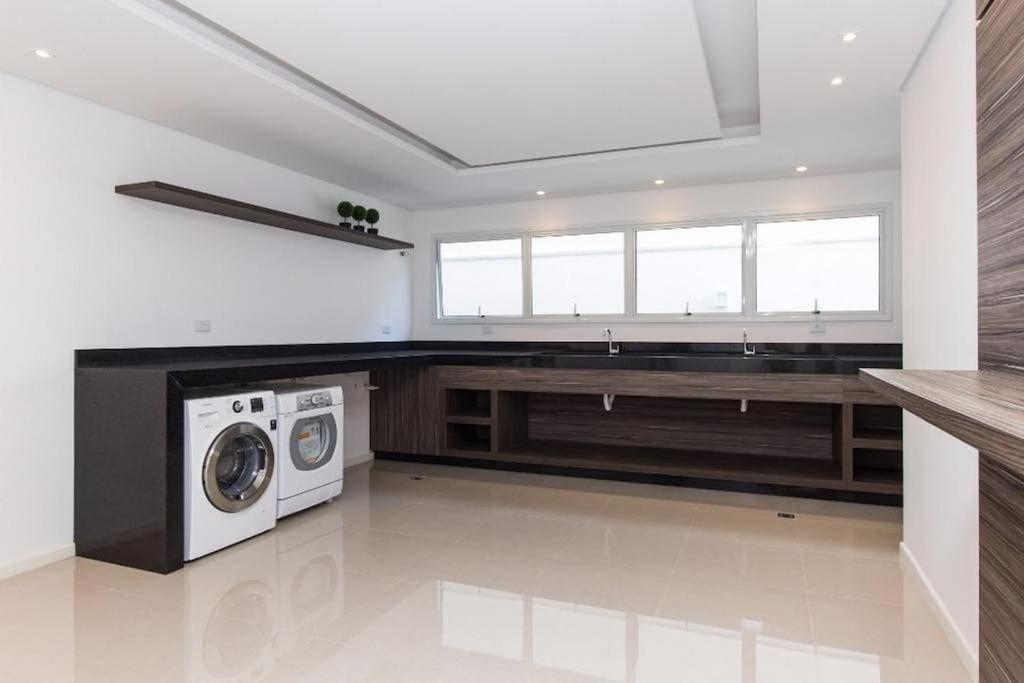 Apartment Encantador: Charming Furnished Flat In Reboucas