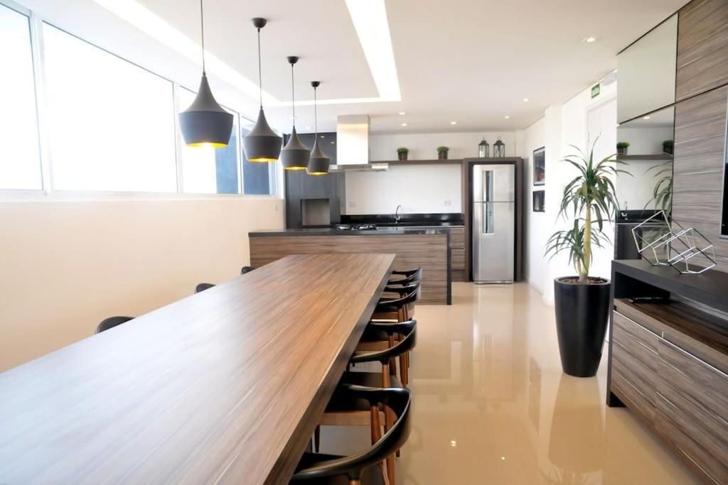 Encantador: Charming Furnished Flat In Reboucas * Curitiba