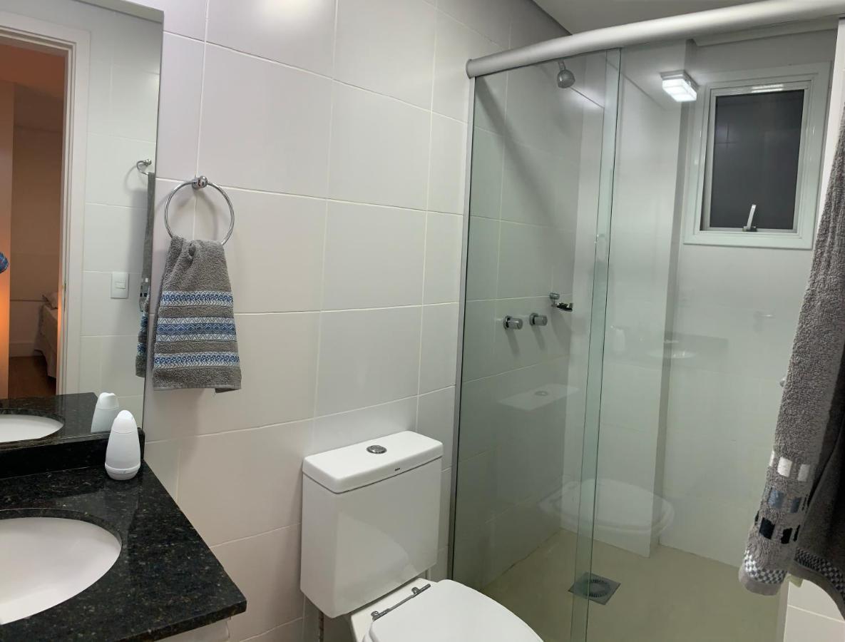 Encantador: Charming Furnished Flat In Reboucas Apartment