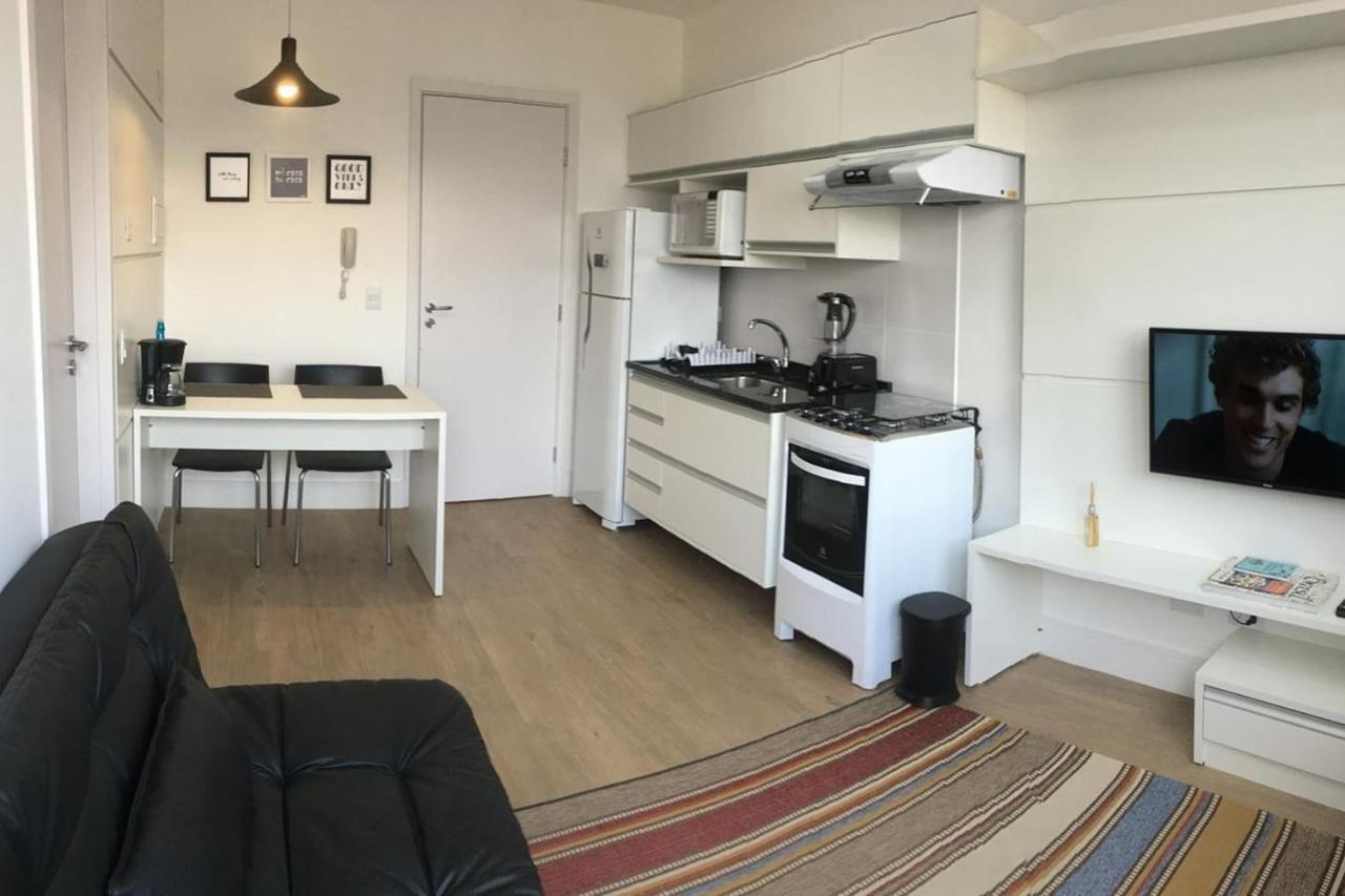 Apartment Encantador: Charming Furnished Flat In Reboucas Curitiba