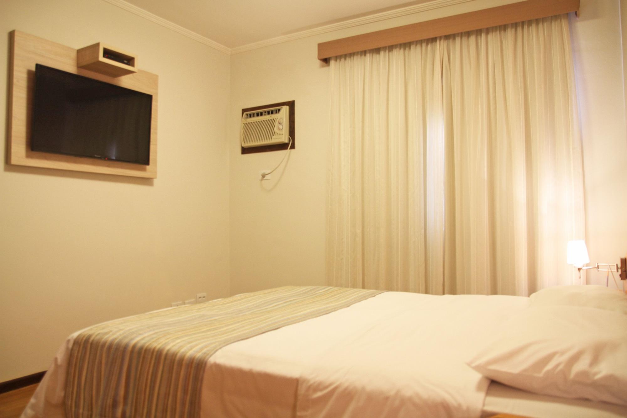Blue Tree Towers Saint Michel 4*