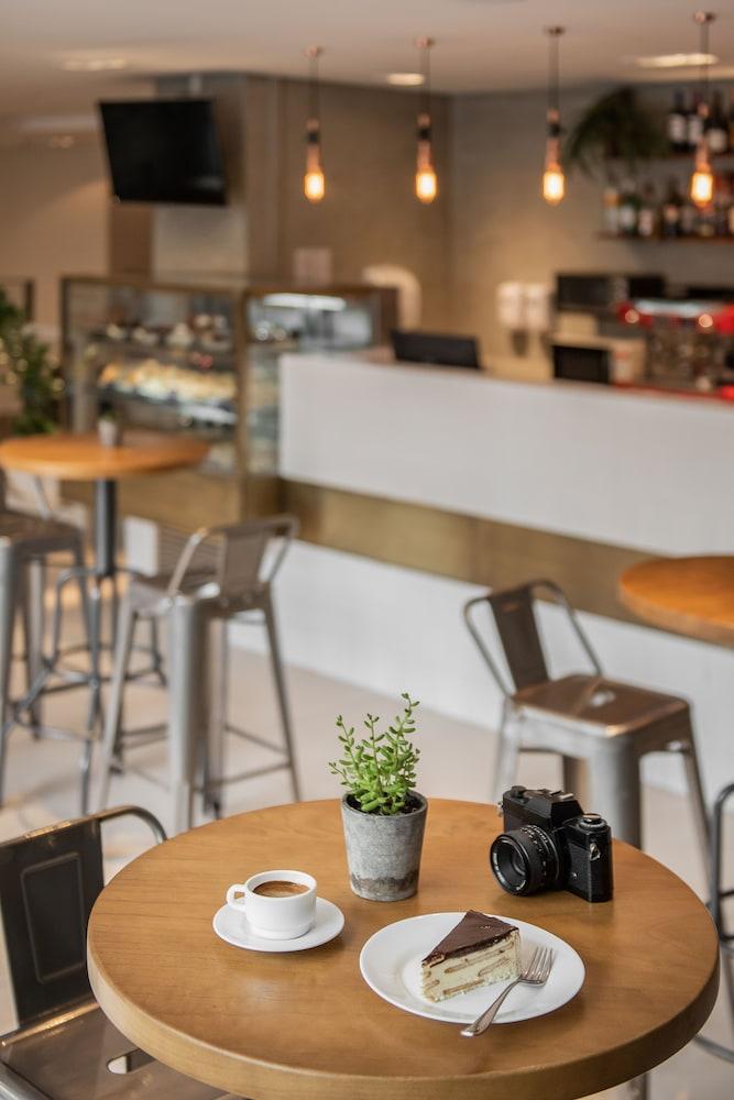 Intercity Centro Civico Hotel 4*