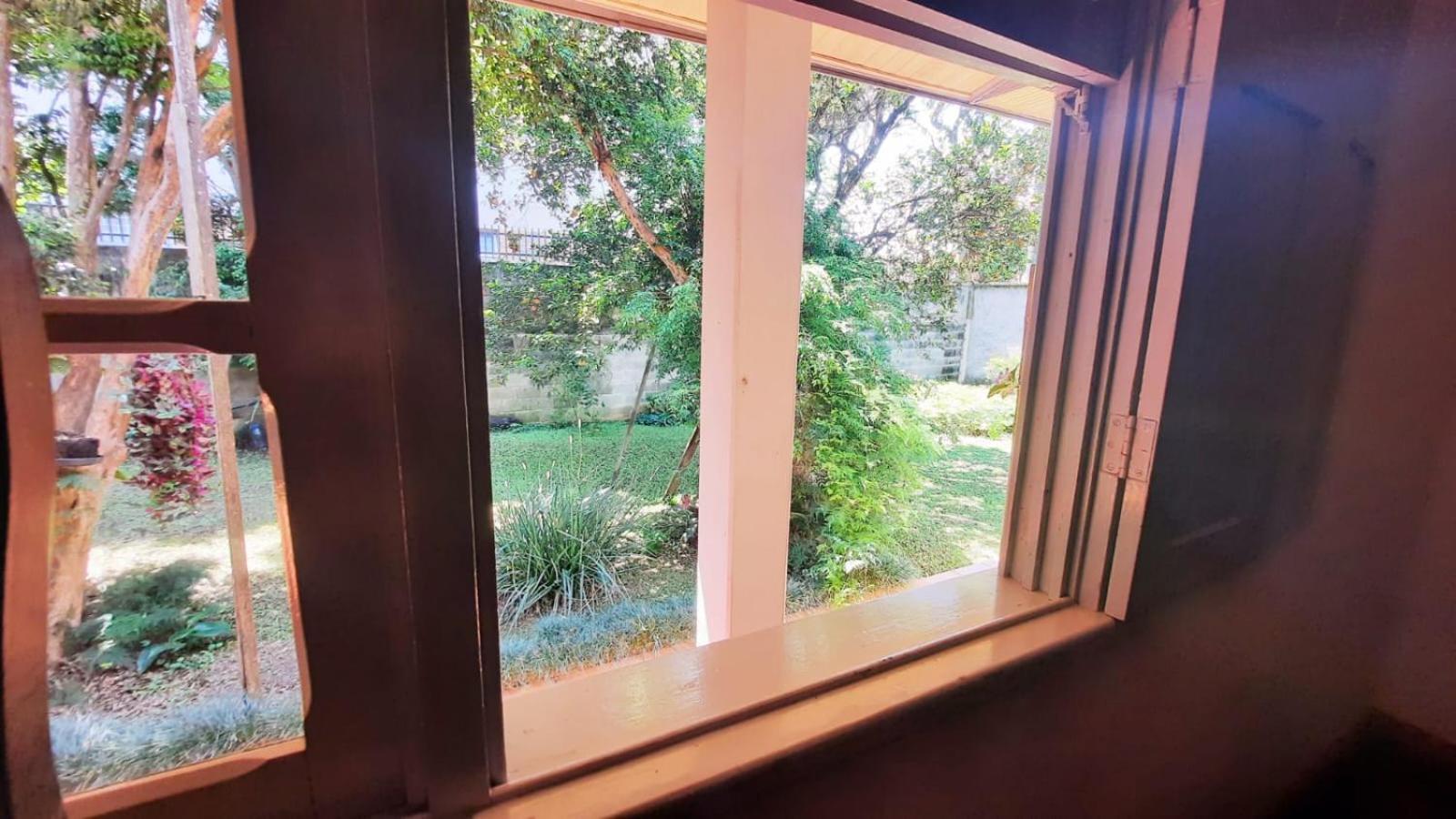 Memora - Quartos Em Casa Proximo Ao Parque Bacacheri Homestay *