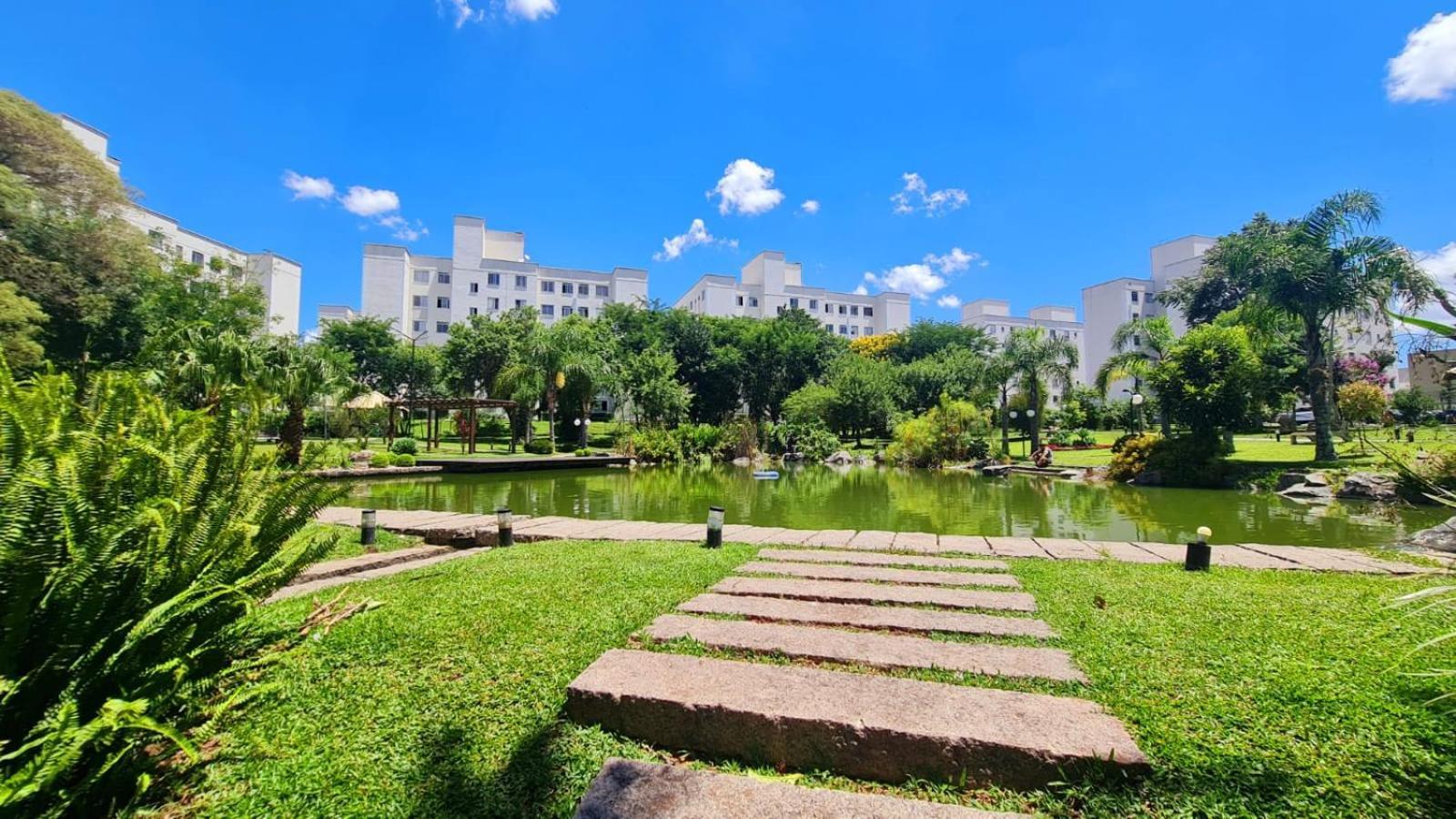 Apto Em Clube Frente Pro Bosque E No Terminal Do Pinherinho Proximo Ao Centro - Garagem 2 Veiculos *