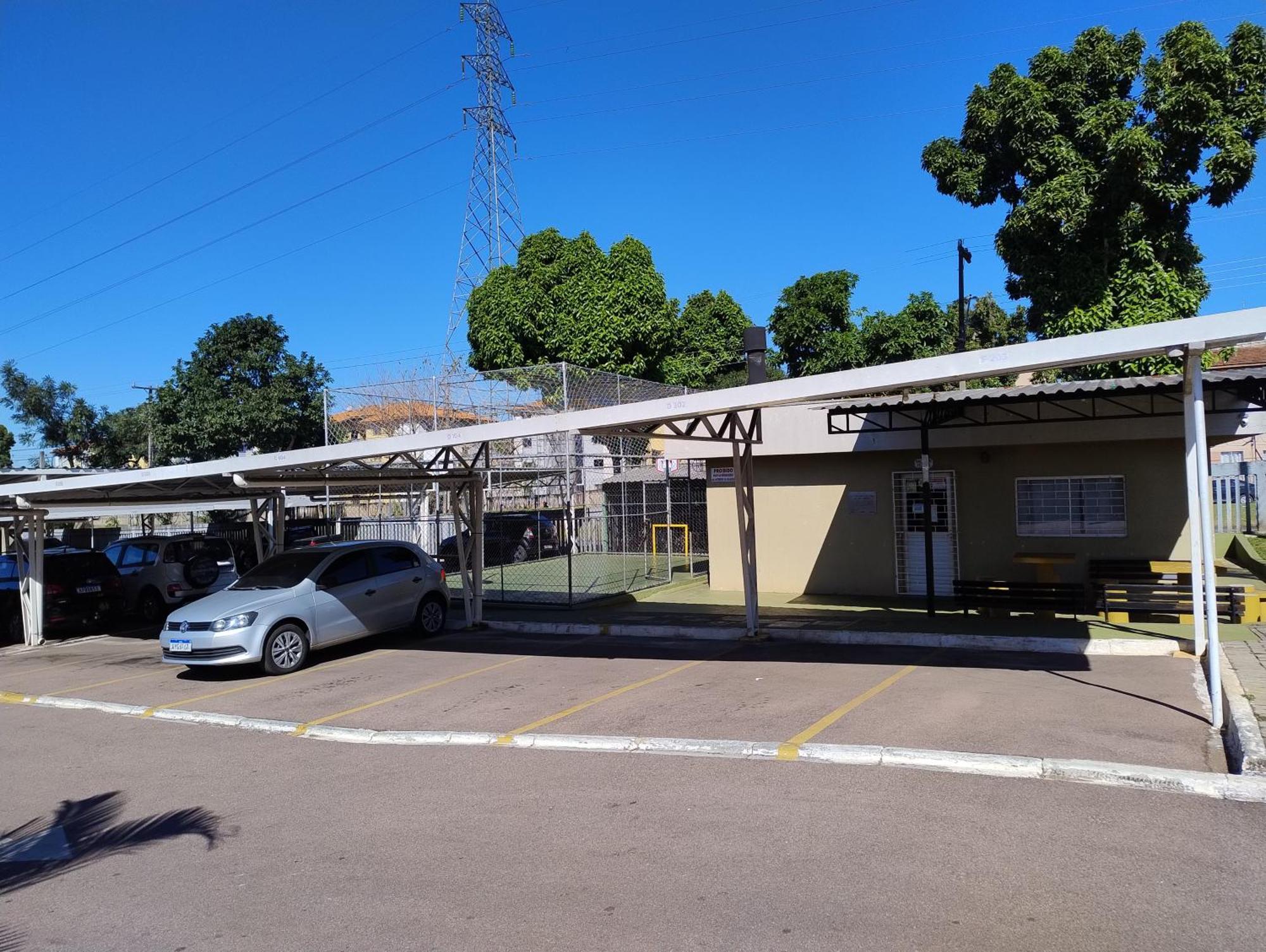 Apto Bem Localizado Em *