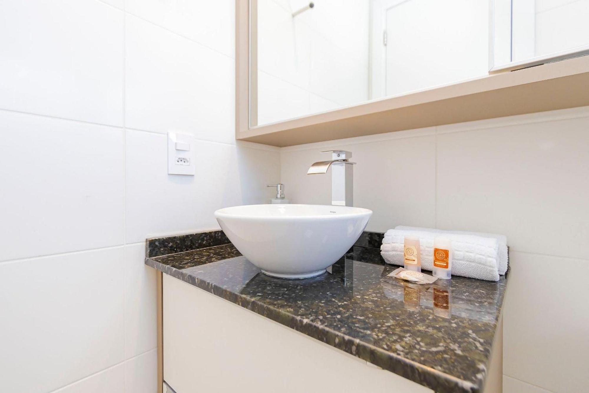 De 1 Com Vaga - New1005 Apartamento Curitiba