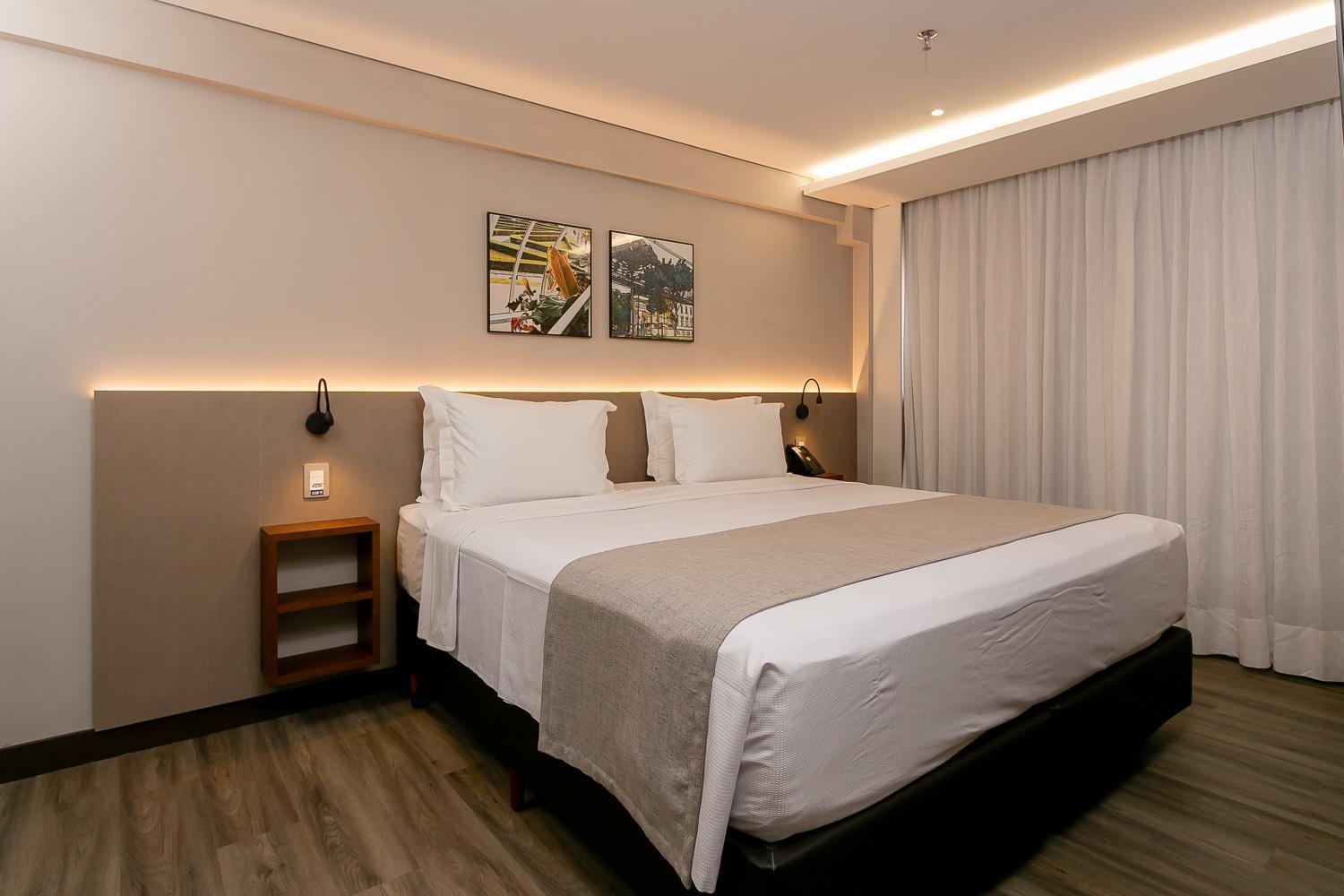 Roochelle Convention By Nobile Hotel