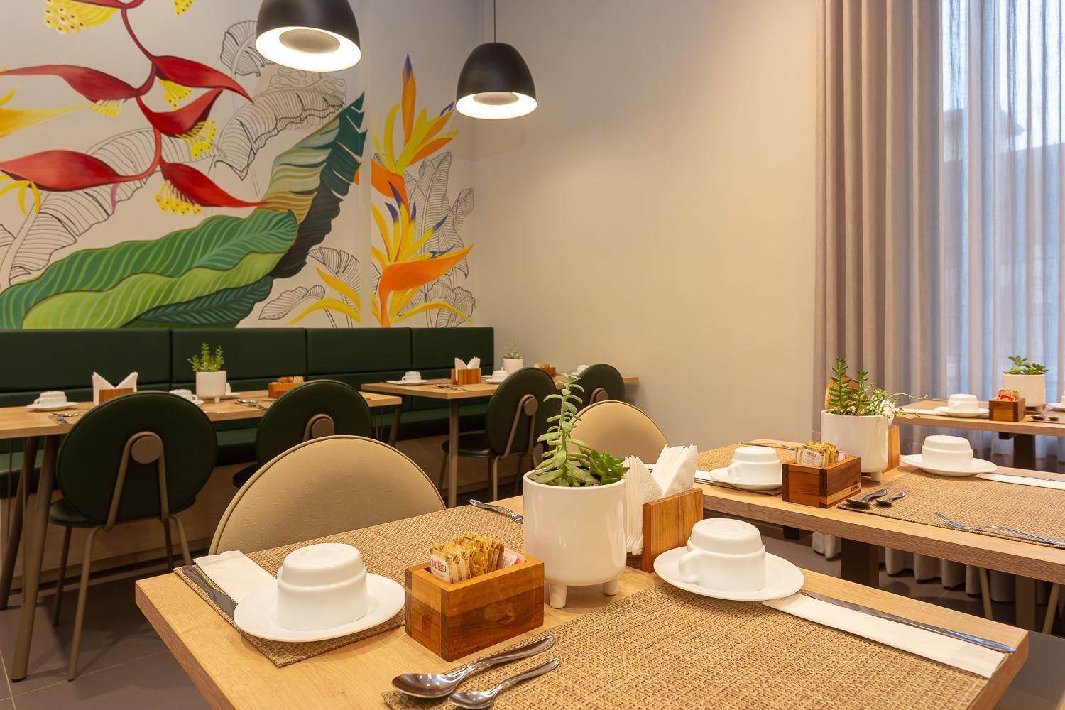 Roochelle Convention By Nobile Hotel *