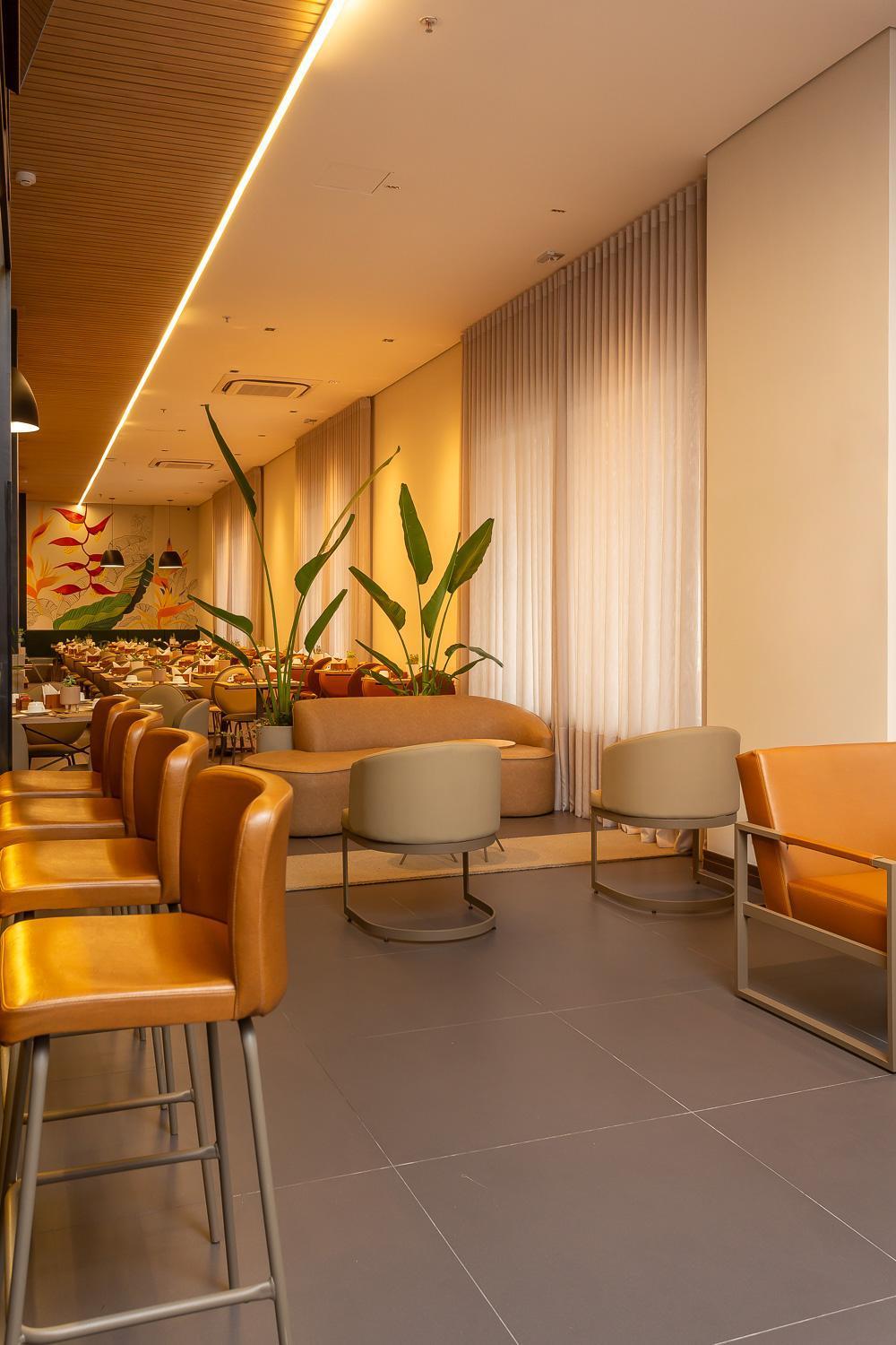 Roochelle Convention By Nobile Hotel