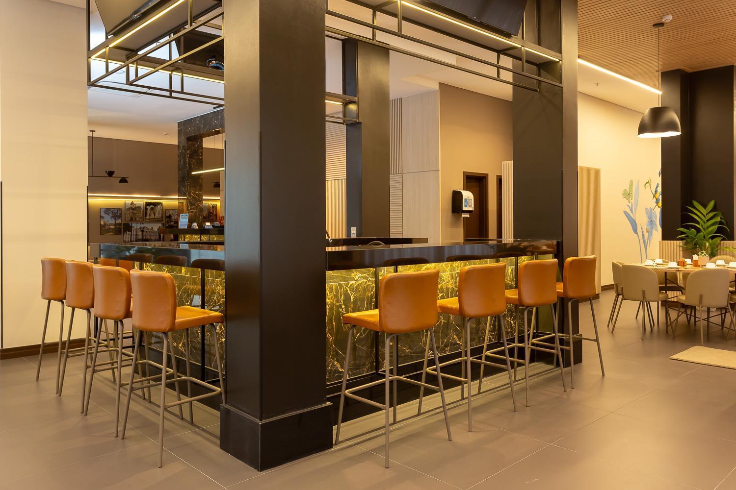 Roochelle Convention By Nobile Hotel *