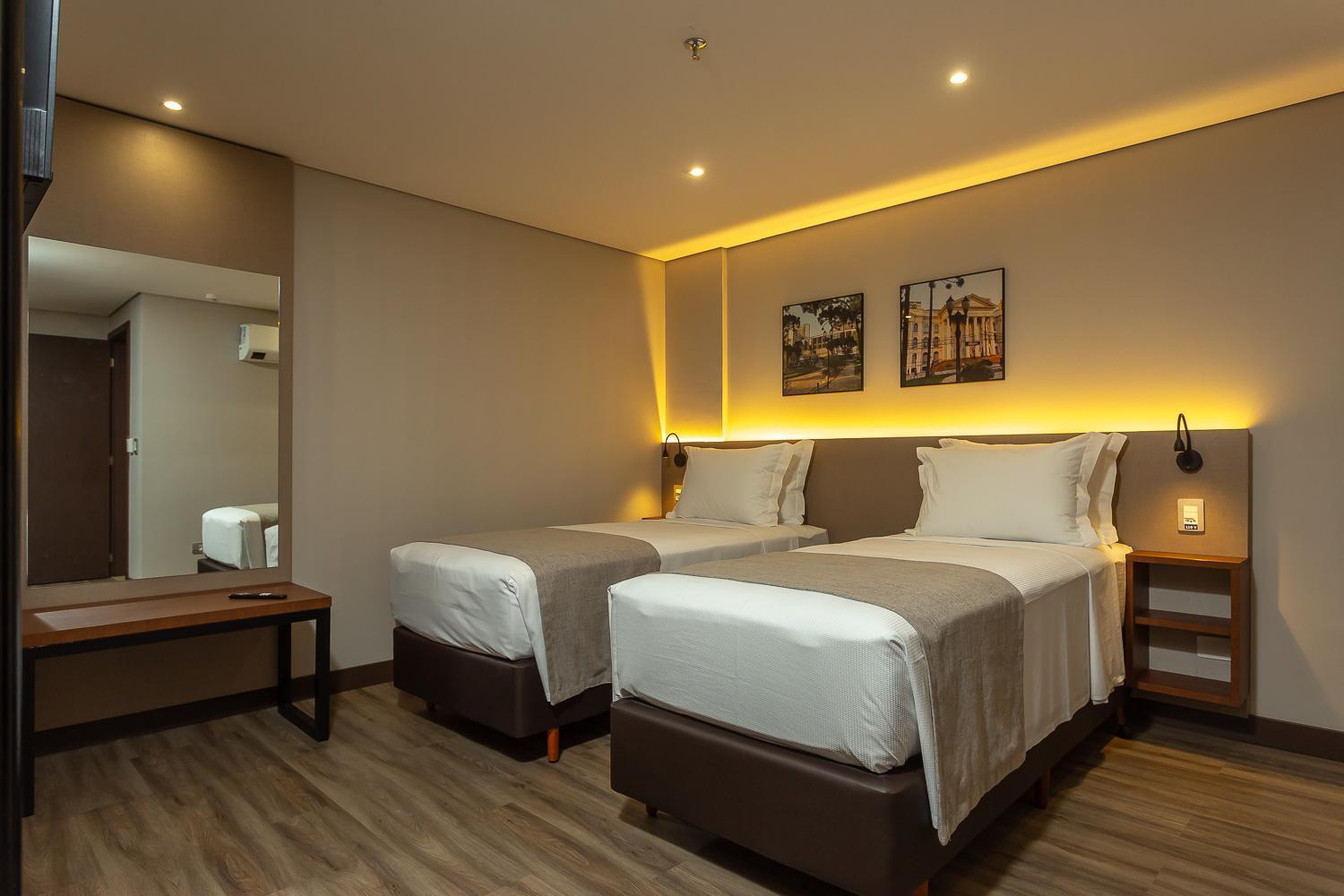 Roochelle Convention By Nobile Hotel *