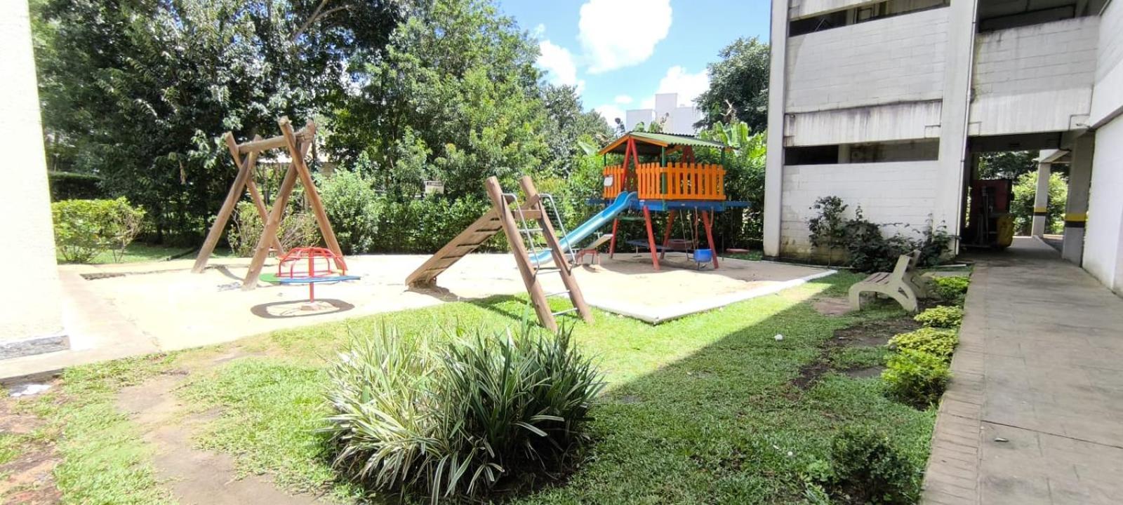 Apto Em Clube Frente Pro Bosque E No Terminal Do Pinherinho Proximo Ao Centro - Garagem 2 Veiculos Apartamento Curitiba