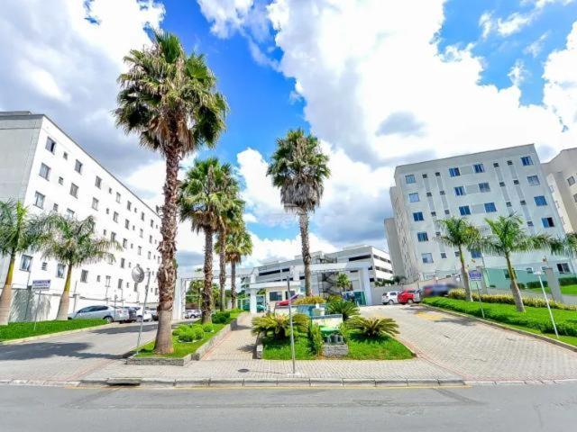 Apto Em Clube Frente Pro Bosque E No Terminal Do Pinherinho Proximo Ao Centro - Garagem 2 Veiculos Curitiba