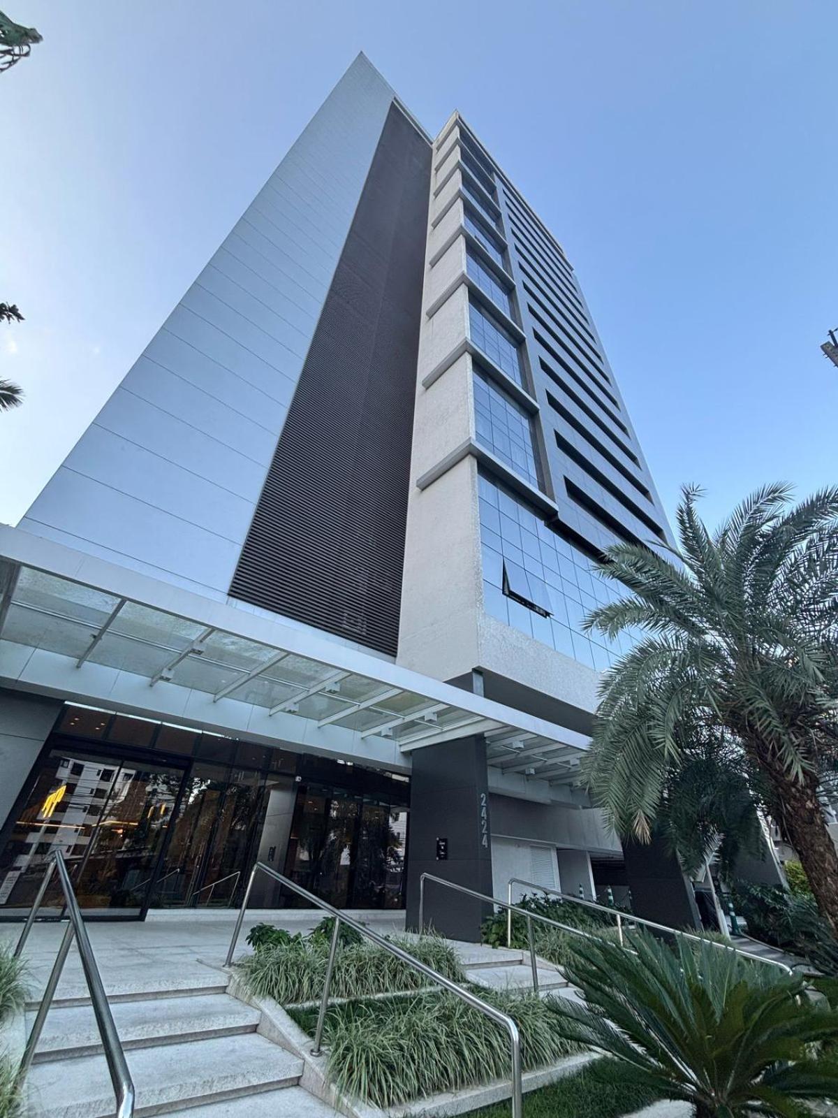 Hotel Batel Luxo Em 4*