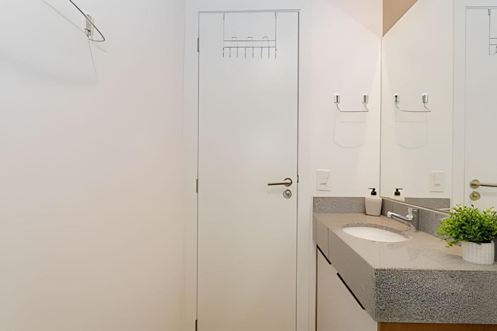 Garden Super Moderno Proximo Ao Jardim Botanico E A Rodoviaria - Cama Queen/wifi/ar Condicionado Apartamento