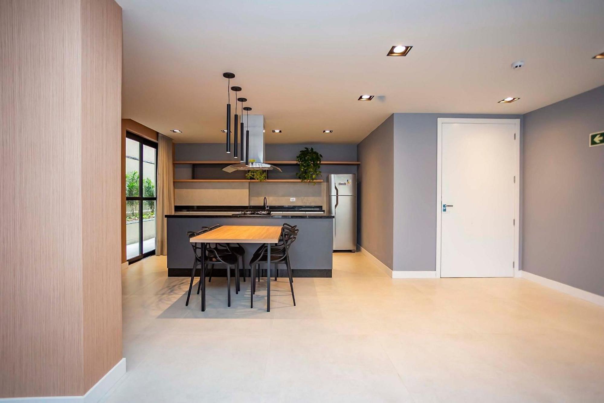 Apartamento Completo Perto De Tudo! - Destino Cwb 710 *