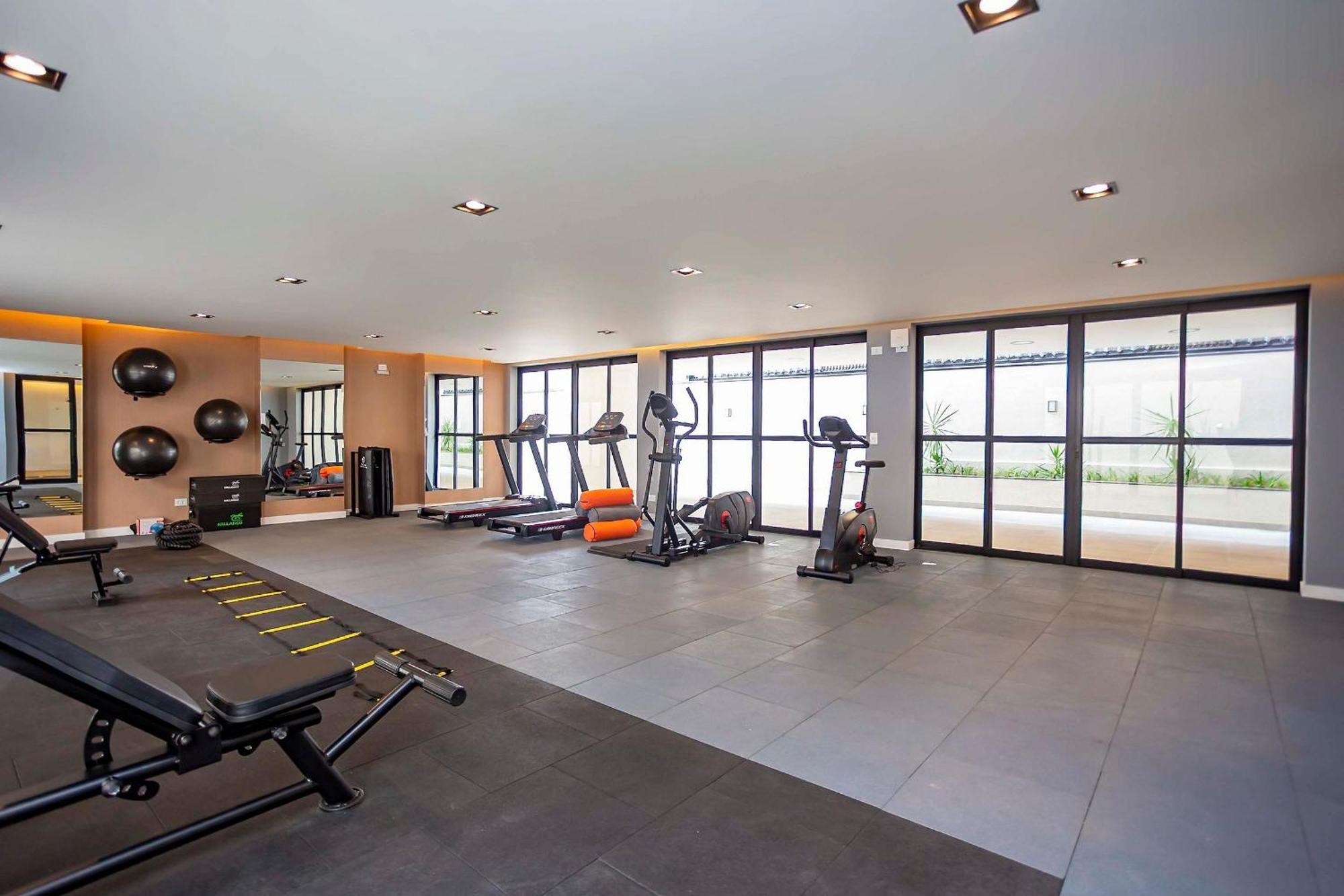 Completo Perto De Tudo! - Destino Cwb 710 Apartamento