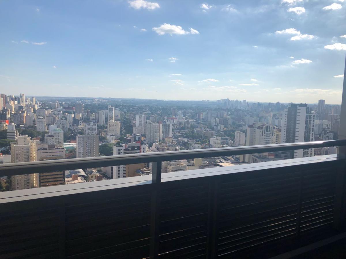 Batel Com Sacada * Curitiba